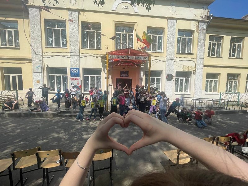 Будни пришкольного лагеря "Сибирячок".